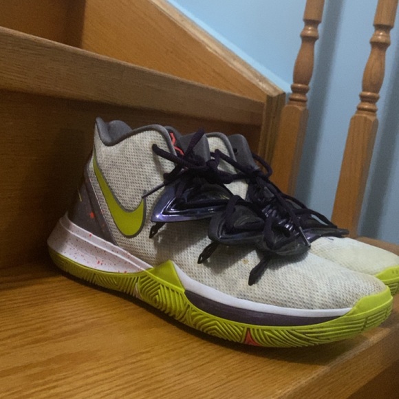 Kobe X kyrie ball shoes - Picture 1 of 3